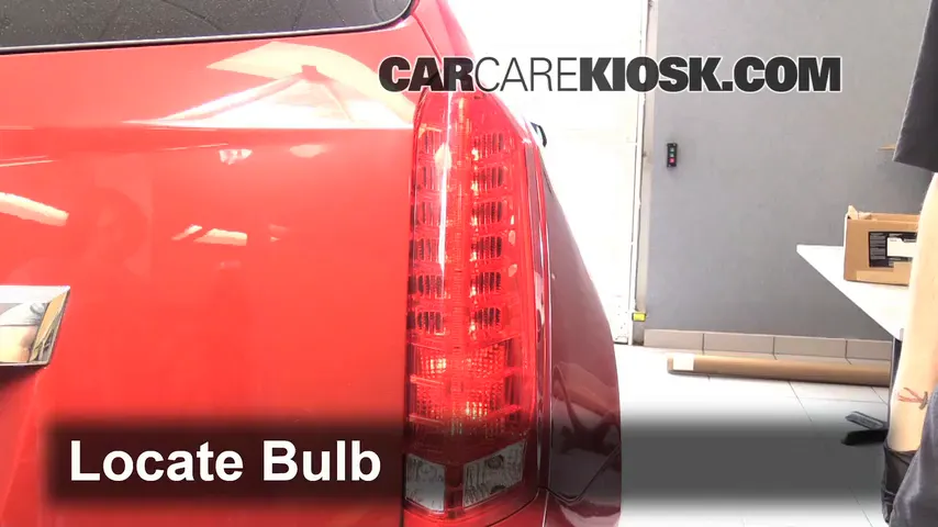 2011 Cadillac SRX 3.0L V6 Lights Turn Signal - Rear (replace bulb)